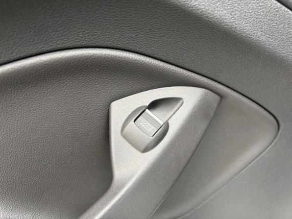 Ford Kuga II Рестайлинг с пробегом 2017 года, цена 1 495 000 рублей, 190000 км, внедорожник, Автокод Объявления