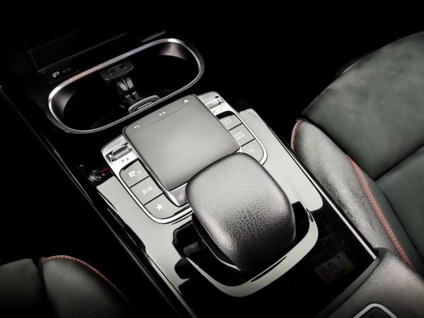 Mercedes-Benz A-Класс IV (W177) с пробегом 2019 года, цена 2 400 000 рублей, 82781 км, седан, Автокод Объявления