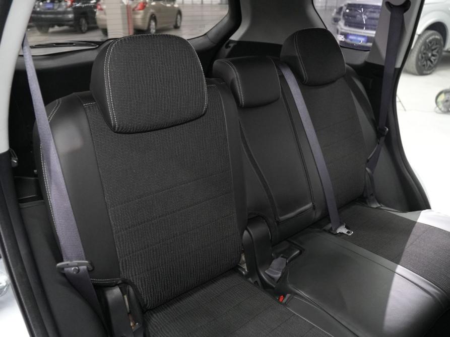 Mitsubishi Outlander II Рестайлинг Новосибирск  - изображение 13