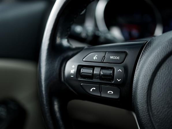 Kia Carnival III с пробегом 2019 года, цена 2 499 000 рублей, 72938 км, минивэн, Автокод Объявления