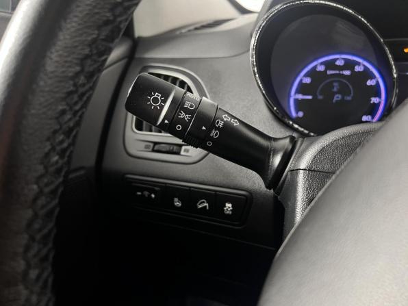 Hyundai ix35 I Рестайлинг с пробегом 2015 года, цена 1 415 200 рублей, 185908 км, внедорожник, Автокод Объявления
