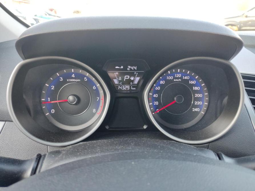 Hyundai Elantra V (MD) Рестайлинг Санкт-Петербург  - изображение 8