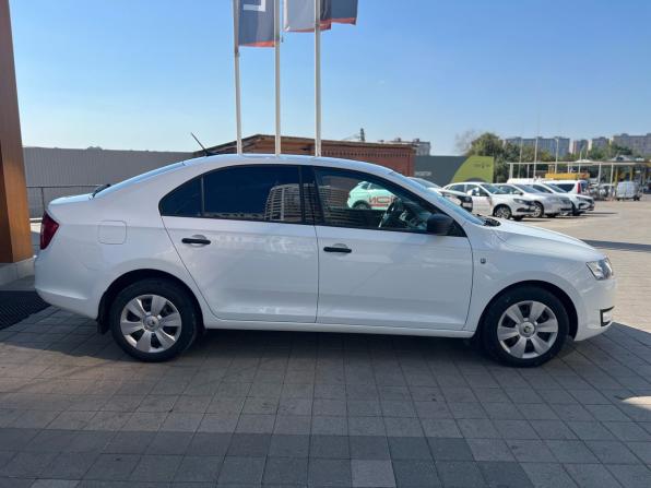 Skoda Rapid I с пробегом 2017 года, цена 1 250 000 рублей, 106612 км, лифтбек, Автокод Объявления