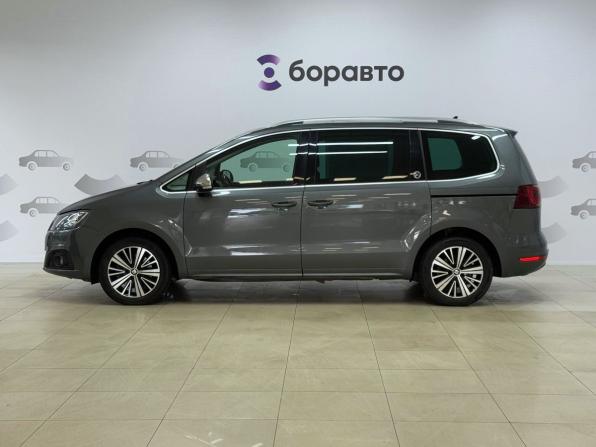SEAT Alhambra II Рестайлинг с пробегом 2017 года, цена 1 830 000 рублей, 259642 км, минивэн, Автокод Объявления