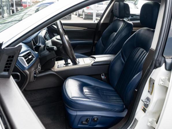 Maserati Ghibli III Рестайлинг с пробегом 2017 года, цена 4 600 000 рублей, 104038 км, седан, Автокод Объявления