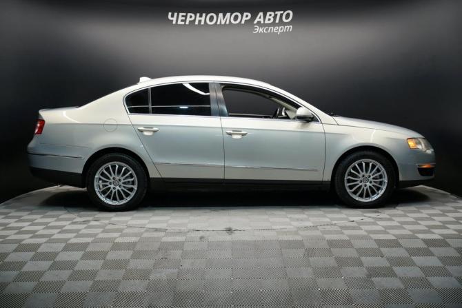 Volkswagen Passat B6 с пробегом 2009 года, цена 782 000 рублей, 310587 км, седан, Автокод Объявления