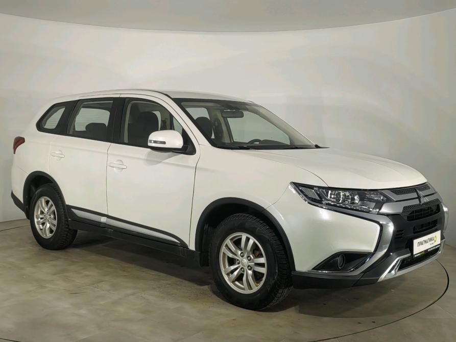 Mitsubishi Outlander III Рестайлинг 3 Санкт-Петербург  - изображение 3