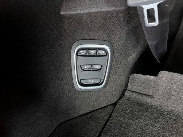 Renault Espace V с пробегом 2017 года, цена 1 595 000 рублей, 181926 км, минивэн, Автокод Объявления