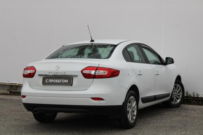 Renault Fluence I Рестайлинг с пробегом 2015 года, цена 900 000 рублей, 77000 км, седан, Автокод Объявления