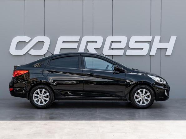 Hyundai Solaris I с пробегом 2013 года, цена 997 000 рублей, 127251 км, седан, Автокод Объявления