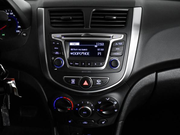 Hyundai Solaris I Рестайлинг с пробегом 2016 года, цена 1 049 000 рублей, 97120 км, седан, Автокод Объявления