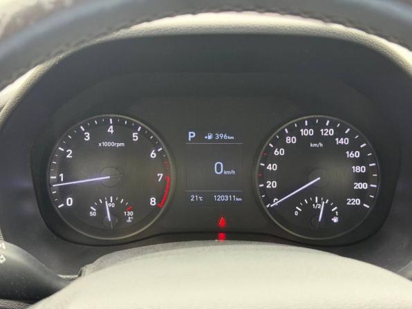 Hyundai Solaris II с пробегом 2018 года, цена 1 289 000 рублей, 120186 км, седан, Автокод Объявления