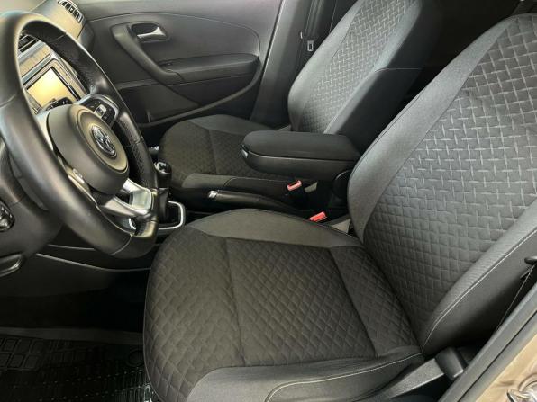 Volkswagen Polo V Рестайлинг с пробегом 2018 года, цена 1 154 630 рублей, 95810 км, седан, Автокод Объявления