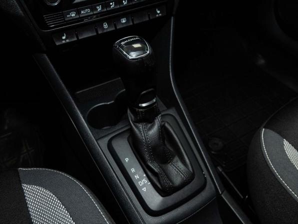 Skoda Rapid I Рестайлинг с пробегом 2019 года, цена 1 366 000 рублей, 113706 км, лифтбек, Автокод Объявления