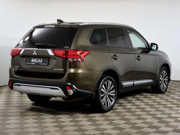 Mitsubishi Outlander III Рестайлинг 2 с пробегом 2018 года, цена 1 698 000 рублей, 156725 км, внедорожник, Автокод Объявления