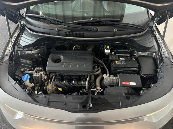 Kia Soul III Рестайлинг с пробегом 2022 года, цена 2 120 000 рублей, 99900 км, хэтчбек, Автокод Объявления
