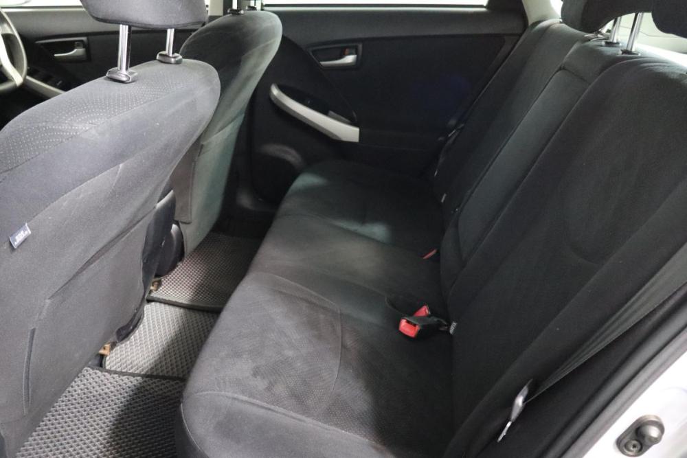 Toyota Prius III Рестайлинг (XW30) Санкт-Петербург  - изображение 13