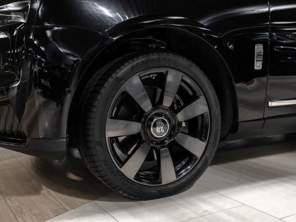 Rolls-Royce Cullinan I с пробегом 2021 года, цена 39 700 000 рублей, 28448 км, внедорожник, Автокод Объявления