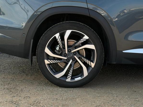 Geely Monjaro I Рестайлинг с пробегом 2024 года, цена 3 550 000 рублей, 44000 км, внедорожник, Автокод Объявления