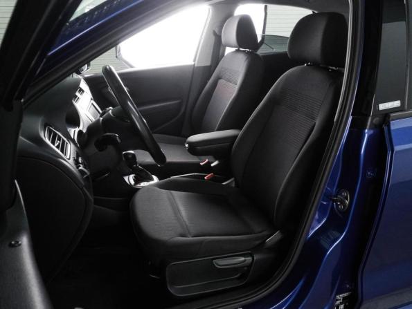 Volkswagen Polo V Рестайлинг с пробегом 2017 года, цена 1 299 000 рублей, 98779 км, седан, Автокод Объявления