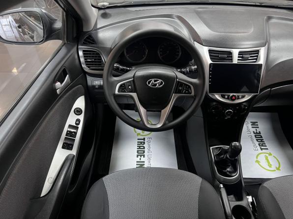 Hyundai Solaris I с пробегом 2012 года, цена 625 000 рублей, 251788 км, хэтчбек, Автокод Объявления