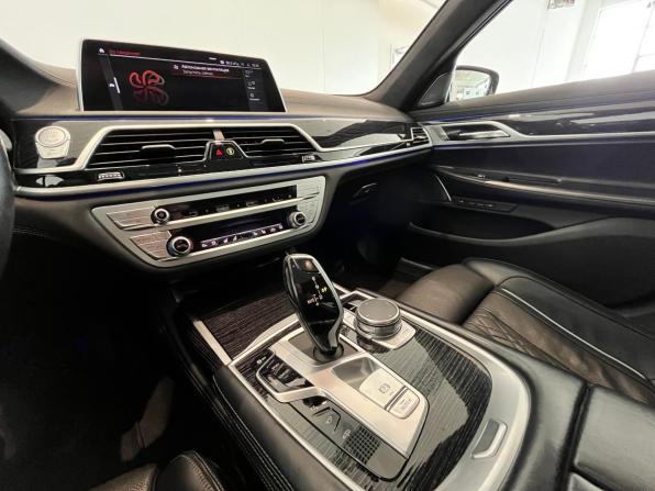 BMW 7 серии VI (G11/G12) Рестайлинг с пробегом 2020 года, цена 4 880 000 рублей, 186306 км, седан, Автокод Объявления