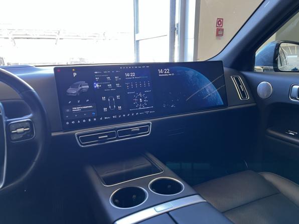 Li Auto (Lixiang) L9 I с пробегом 2023 года, цена 5 640 000 рублей, 70000 км, внедорожник, Автокод Объявления