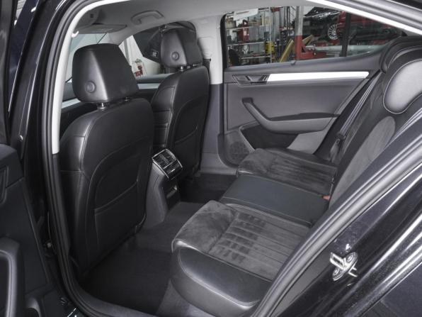 Skoda Superb III с пробегом 2015 года, цена 1 780 000 рублей, 159199 км, лифтбек, Автокод Объявления