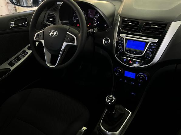 Hyundai Solaris I с пробегом 2013 года, цена 920 000 рублей, 163754 км, седан, Автокод Объявления