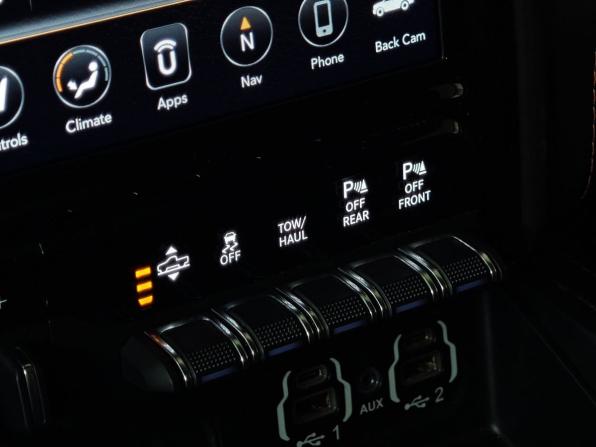 Ram 1500 V с пробегом 2019 года, цена 7 200 000 рублей, 40690 км, offers.body_type.unknown, Автокод Объявления