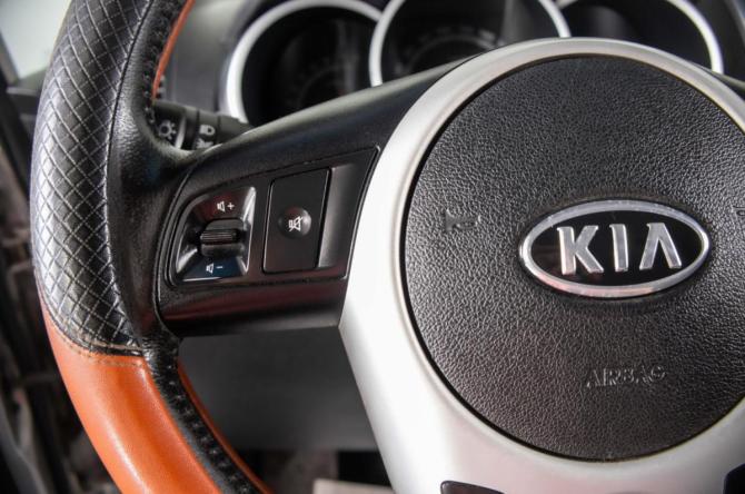 Kia Venga I с пробегом 2012 года, цена 919 000 рублей, 154500 км, компактвэн, Автокод Объявления