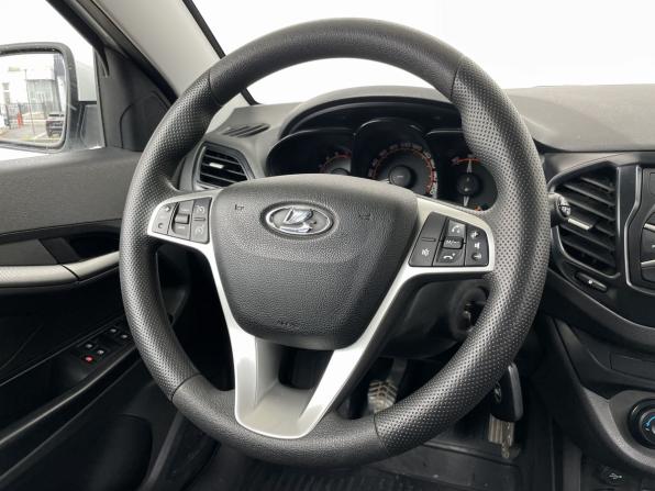 Lada (ВАЗ) Vesta I с пробегом 2018 года, цена 968 000 рублей, 92111 км, универсал, Автокод Объявления
