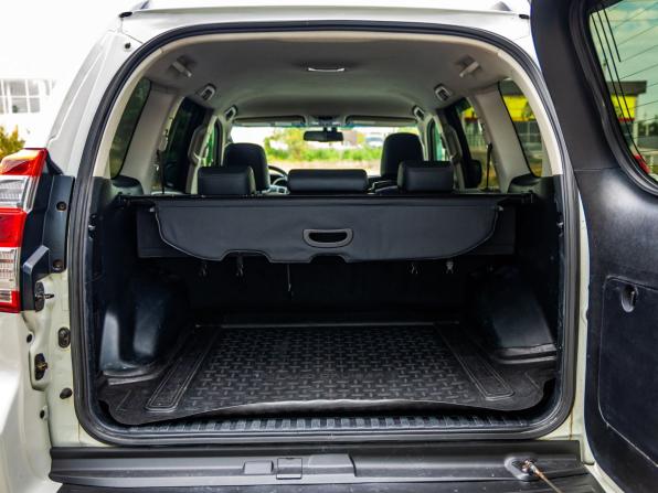 Toyota Land Cruiser Prado 150 Series Рестайлинг 1 с пробегом 2015 года, цена 3 028 000 рублей, 188957 км, внедорожник, Автокод Объявления