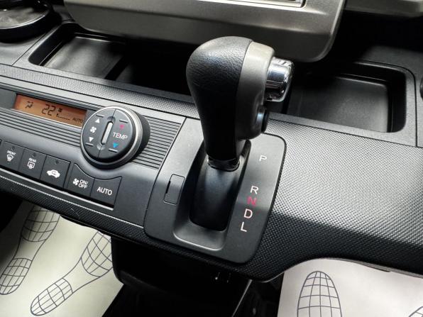 Honda Freed I Рестайлинг с пробегом 2013 года, цена 1 200 000 рублей, 130187 км, компактвэн, Автокод Объявления