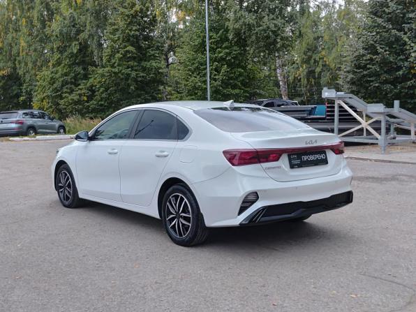 Kia Cerato IV Рестайлинг с пробегом 2022 года, цена 2 220 000 рублей, 103000 км, седан, Автокод Объявления