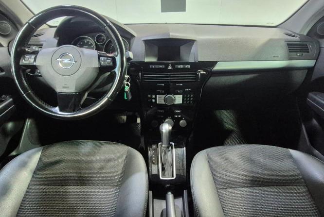 Opel Astra H Рестайлинг с пробегом 2008 года, цена 588 000 рублей, 174109 км, хэтчбек, Автокод Объявления