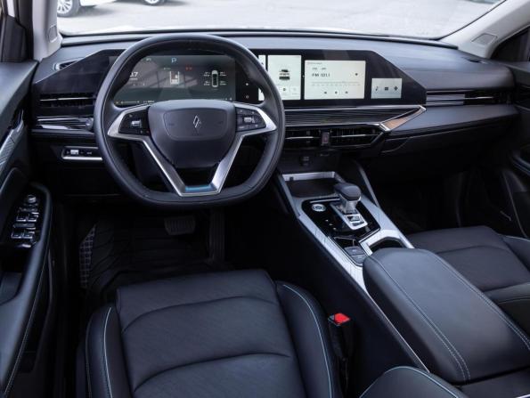 Livan S6 Pro с пробегом 2024 года, цена 1 785 000 рублей, 3075 км, седан, Автокод Объявления