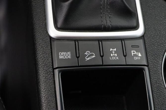 Kia Sportage IV Рестайлинг с пробегом 2019 года, цена 1 869 990 рублей, 191492 км, внедорожник, Автокод Объявления