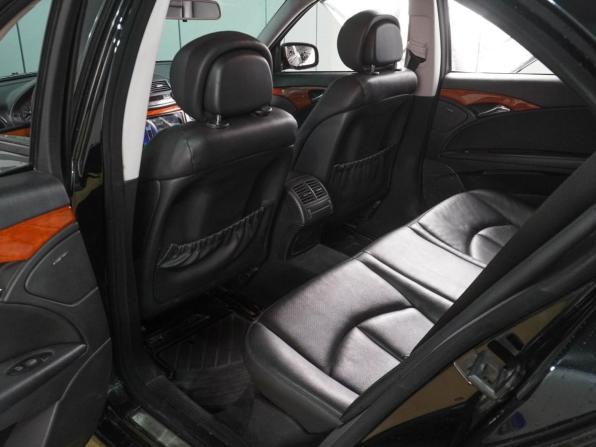 Mercedes-Benz E-Класс III (W211 S211) Рестайлинг с пробегом 2007 года, цена 999 000 рублей, 266739 км, седан, Автокод Объявления