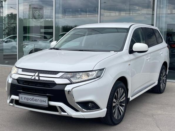 Mitsubishi Outlander III Рестайлинг 3 с пробегом 2022 года, цена 2 590 000 рублей, 45882 км, внедорожник, Автокод Объявления