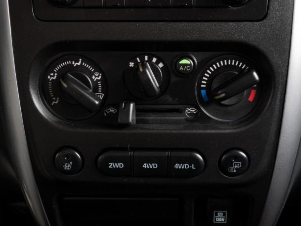 Suzuki Jimny III Рестайлинг 1 с пробегом 2011 года, цена 1 120 000 рублей, 155553 км, внедорожник, Автокод Объявления