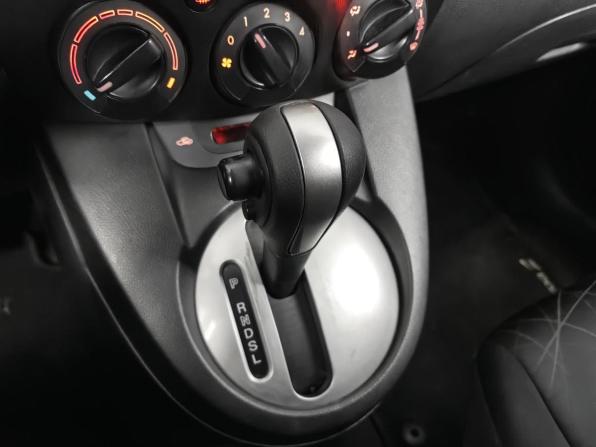 Mazda 2 II Рестайлинг (DE2) с пробегом 2013 года, цена 833 000 рублей, 155471 км, хэтчбек, Автокод Объявления