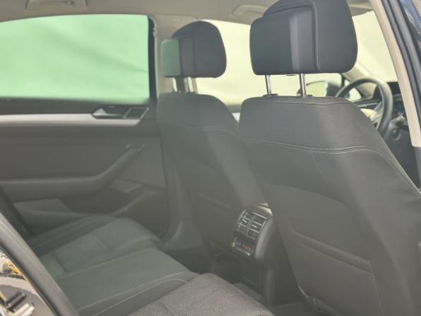 Volkswagen Passat B8 с пробегом 2016 года, цена 1 300 000 рублей, 354436 км, седан, Автокод Объявления