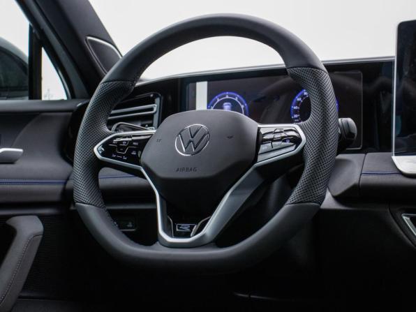 Volkswagen Tiguan III (China Market) с пробегом 2025 года, цена 4 854 000 рублей, 2300 км, внедорожник, Автокод Объявления