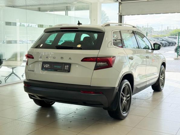 Skoda Karoq I с пробегом 2020 года, цена 2 297 000 рублей, 112505 км, внедорожник, Автокод Объявления