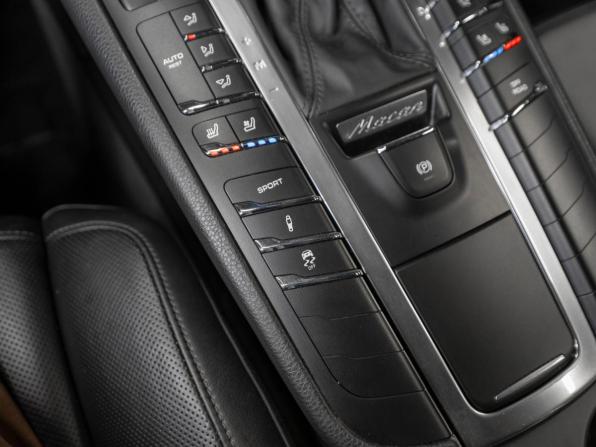 Porsche Macan I с пробегом 2014 года, цена 3 680 000 рублей, 199442 км, внедорожник, Автокод Объявления