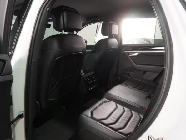 Volkswagen Touareg III с пробегом 2019 года, цена 7 999 000 рублей, 46743 км, внедорожник, Автокод Объявления