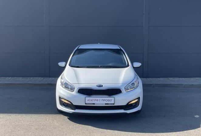 Kia Ceed II Рестайлинг с пробегом 2017 года, цена 1 280 000 рублей, 120850 км, хэтчбек, Автокод Объявления