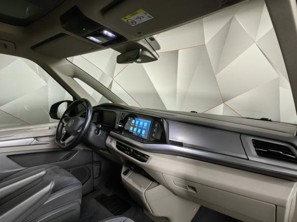 Volkswagen Multivan T7 с пробегом 2022 года, цена 5 759 000 рублей, 167866 км, минивэн, Автокод Объявления