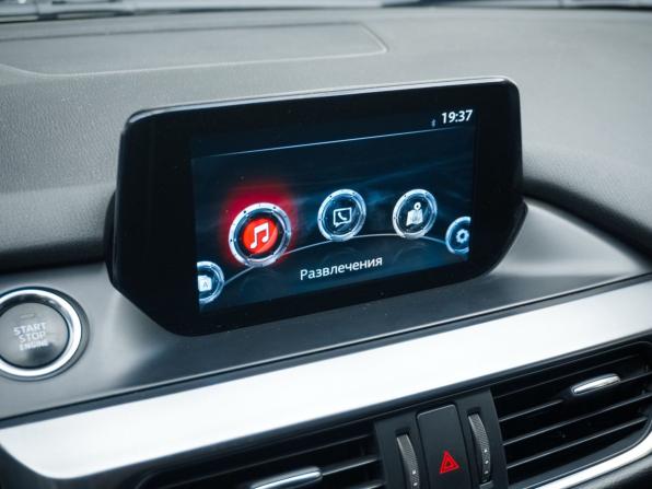 Mazda 6 III (GJ) Рестайлинг с пробегом 2017 года, цена 2 249 900 рублей, 93151 км, седан, Автокод Объявления